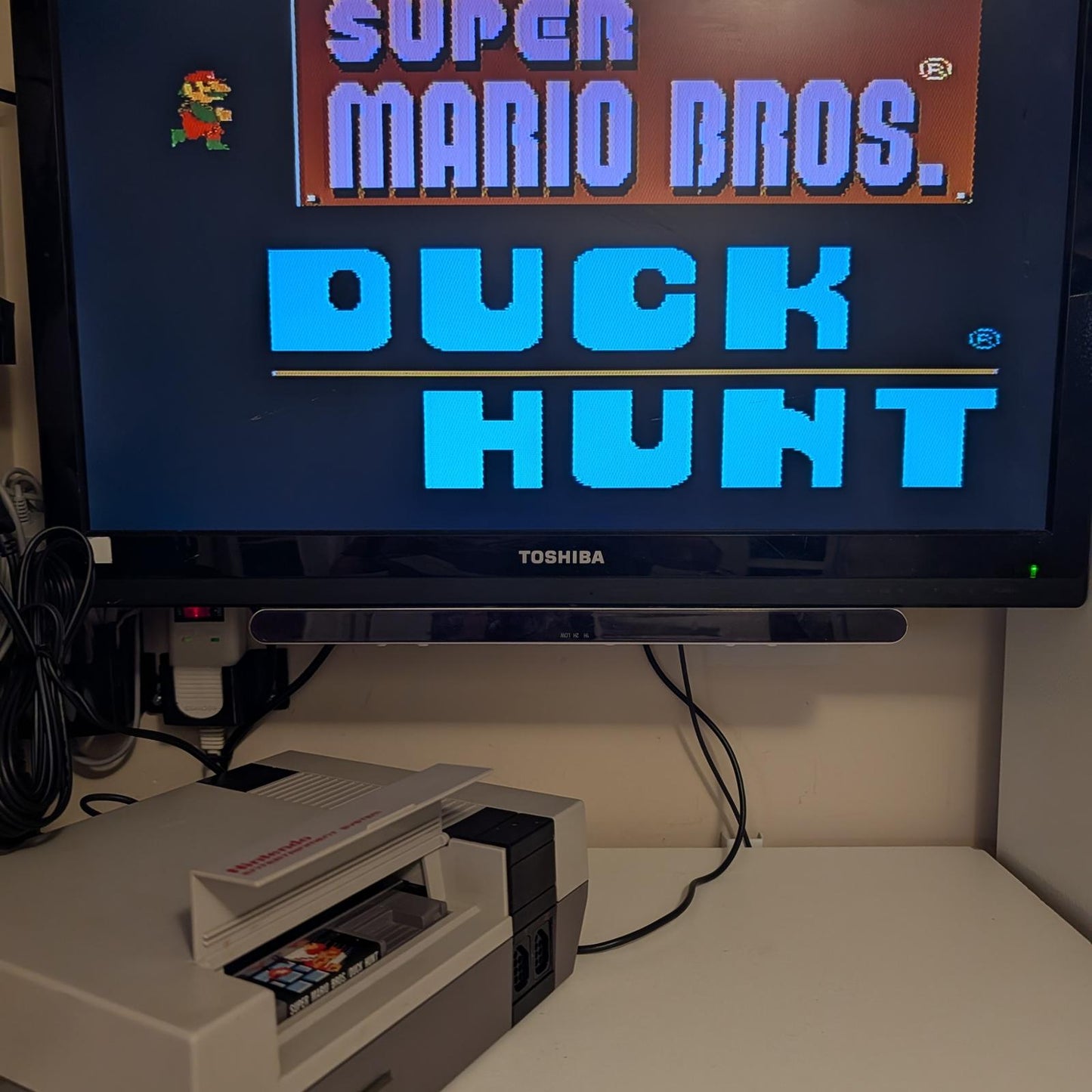 NES Zapper Mario Duck Hunt Console Lot - Nintendo NES - Bundle items only