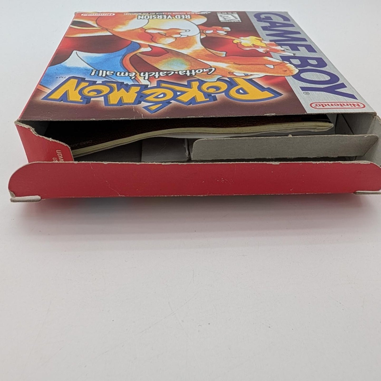 Pokemon Red - Nintendo Game Boy - Complete