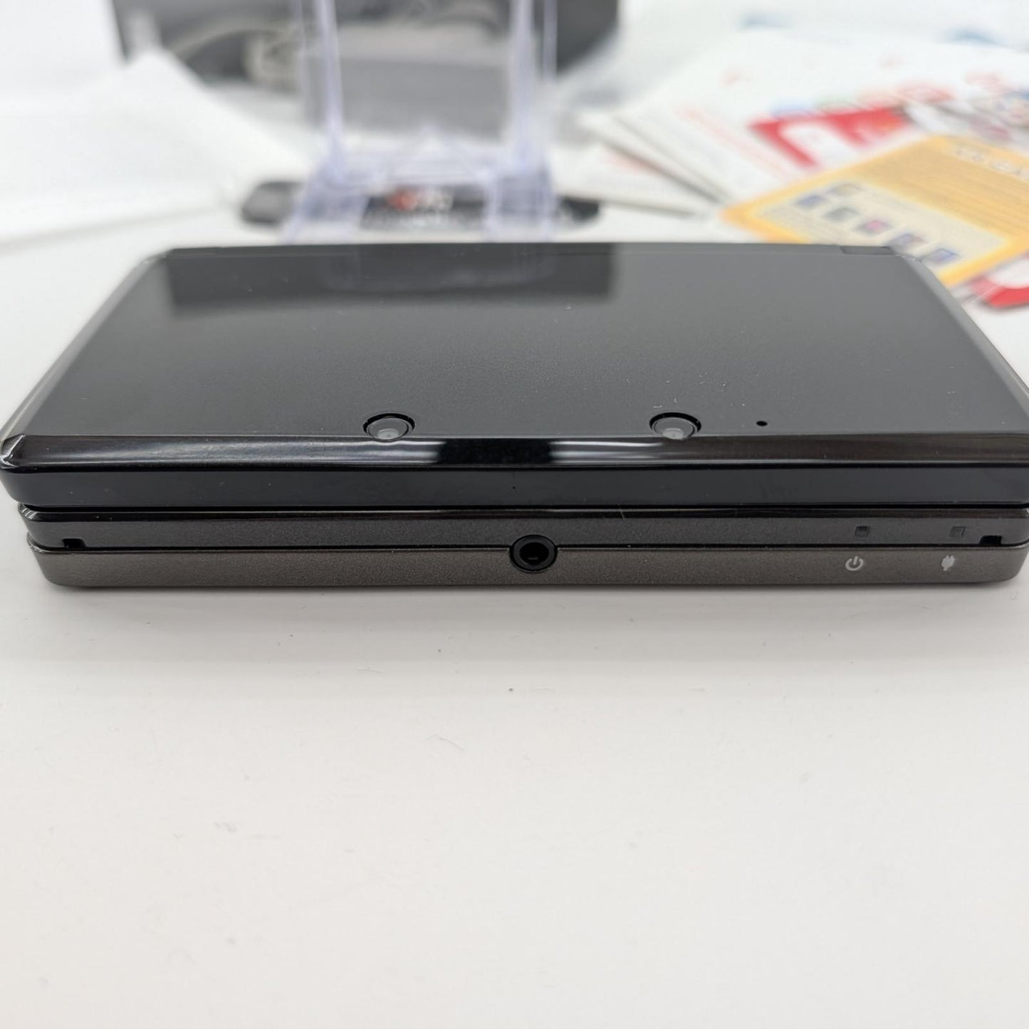 Nintendo 3DS Cosmo Black System - Nintendo 3DS - Complete