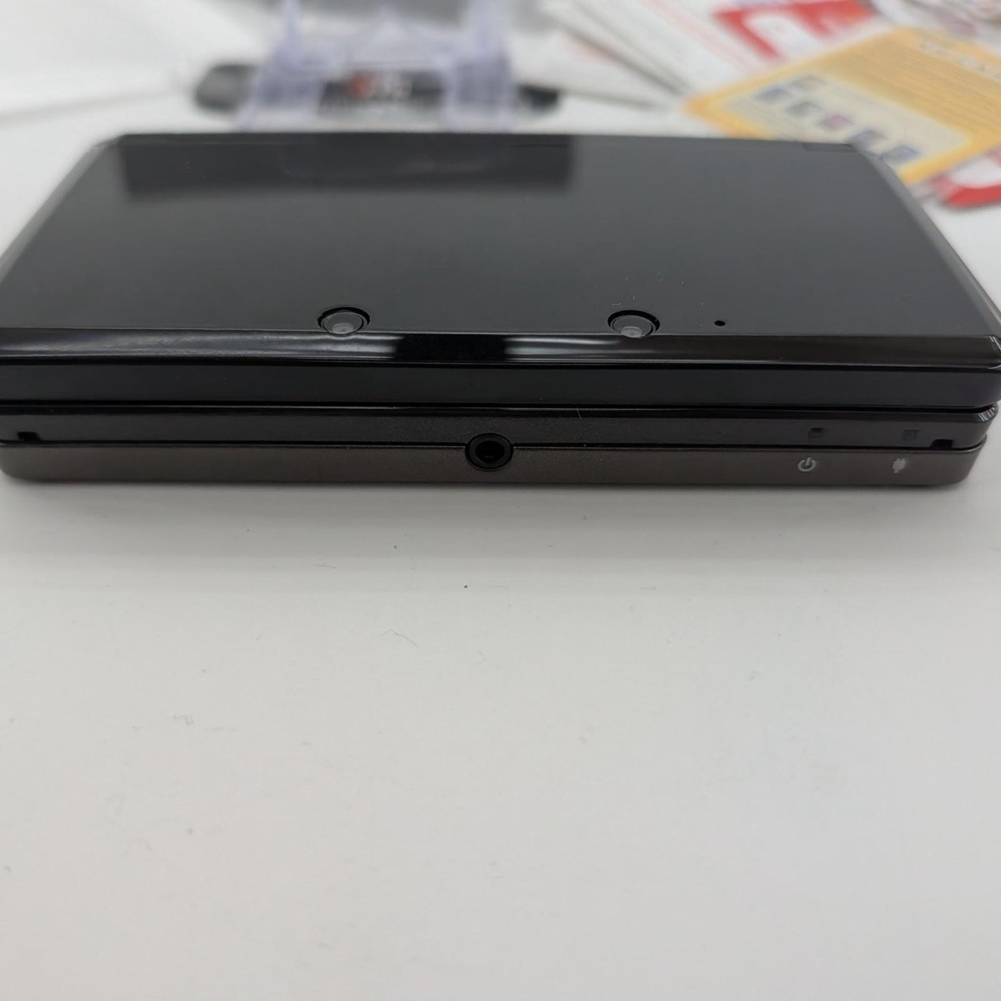 Nintendo 3DS Cosmo Black System - Nintendo 3DS - Complete