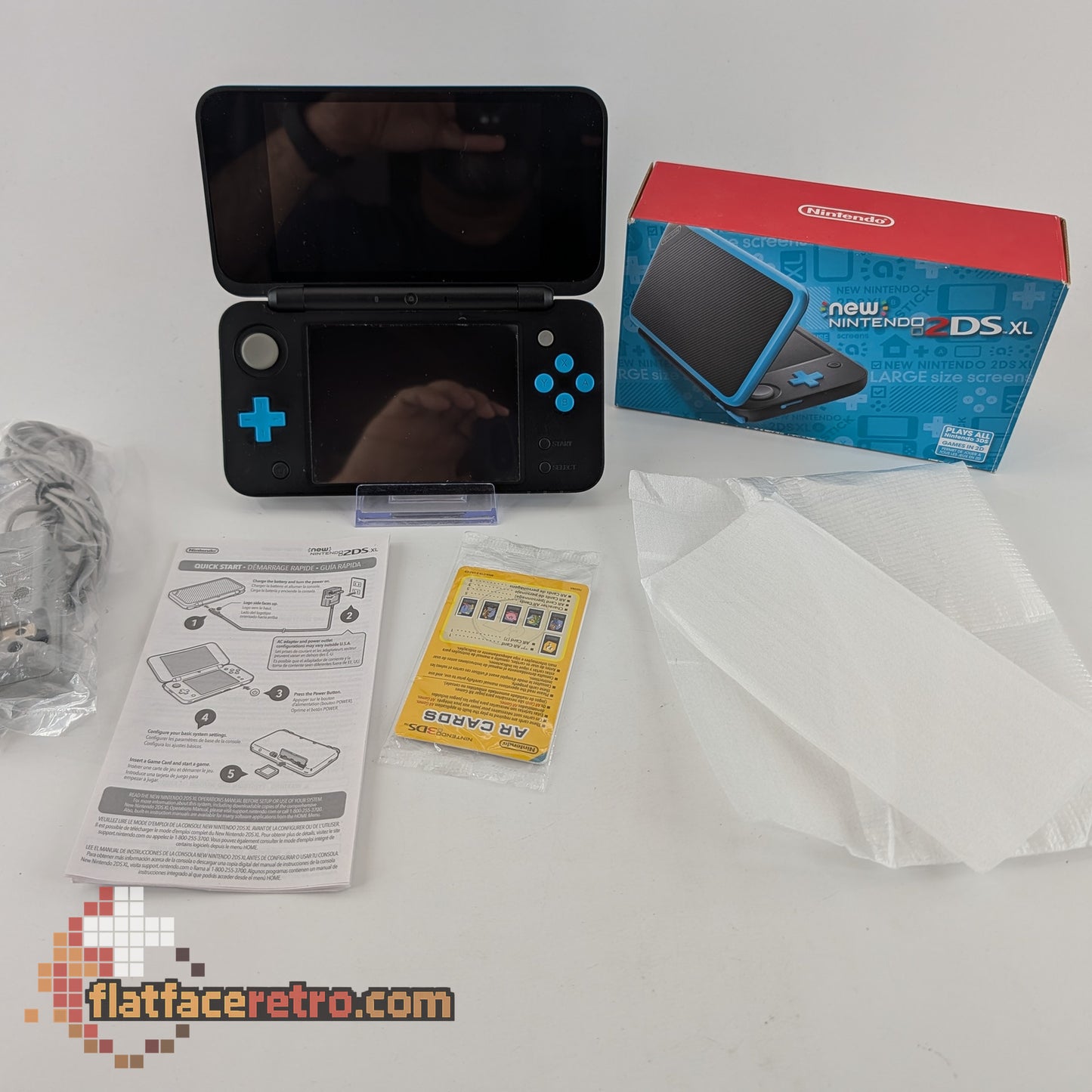 New Nintendo 2DS XL Black + Turquoise - Nintendo 3DS - Complete