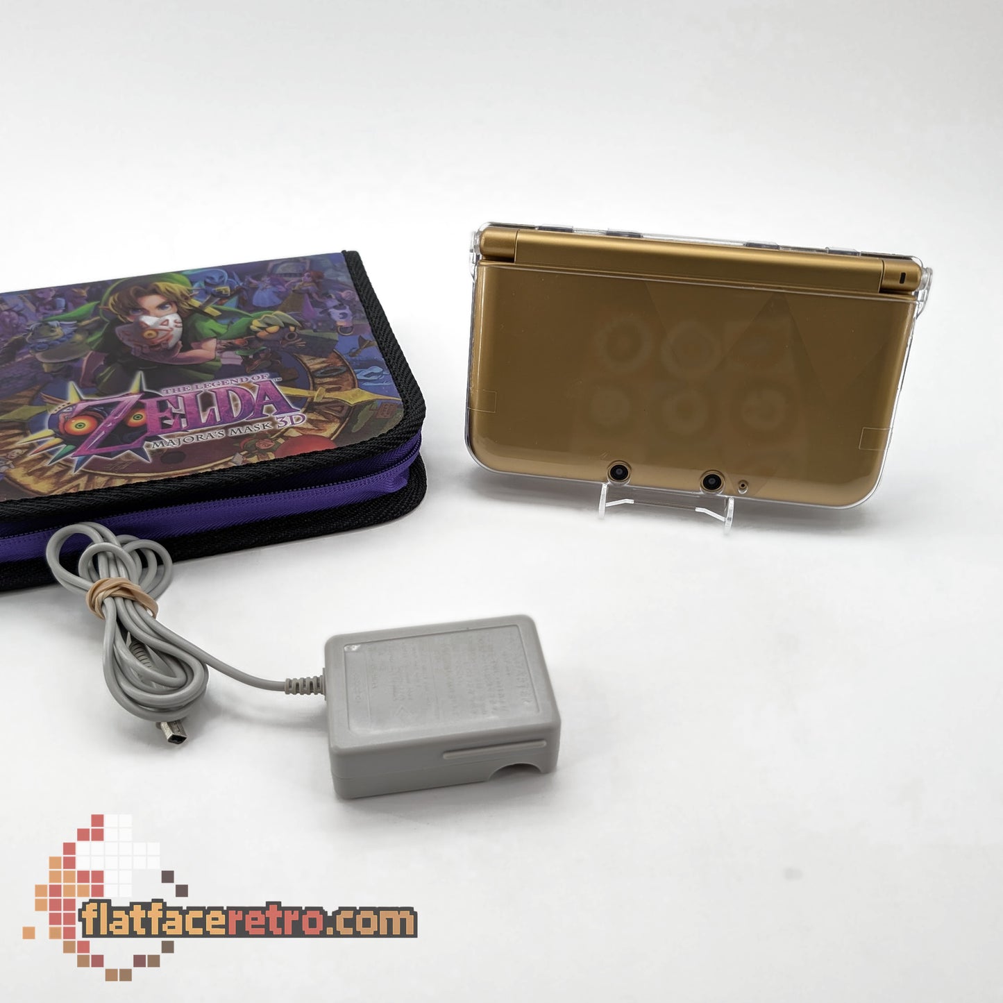 Nintendo 3DS XL Zelda Edition [A Link Between Worlds Pre-installed] - Nintendo 3DS - Console Only